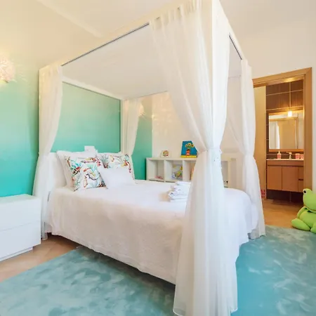 Paraiso Villa *